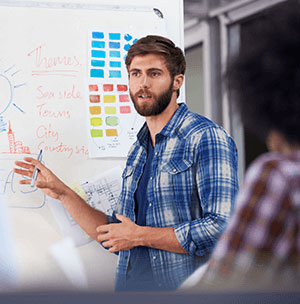 A consultant discussing change management process flow