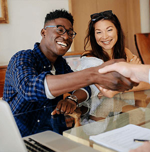 people-shaking-hands